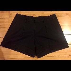 𝅺Uniqlo wool dress shorts sz 8 NWOT